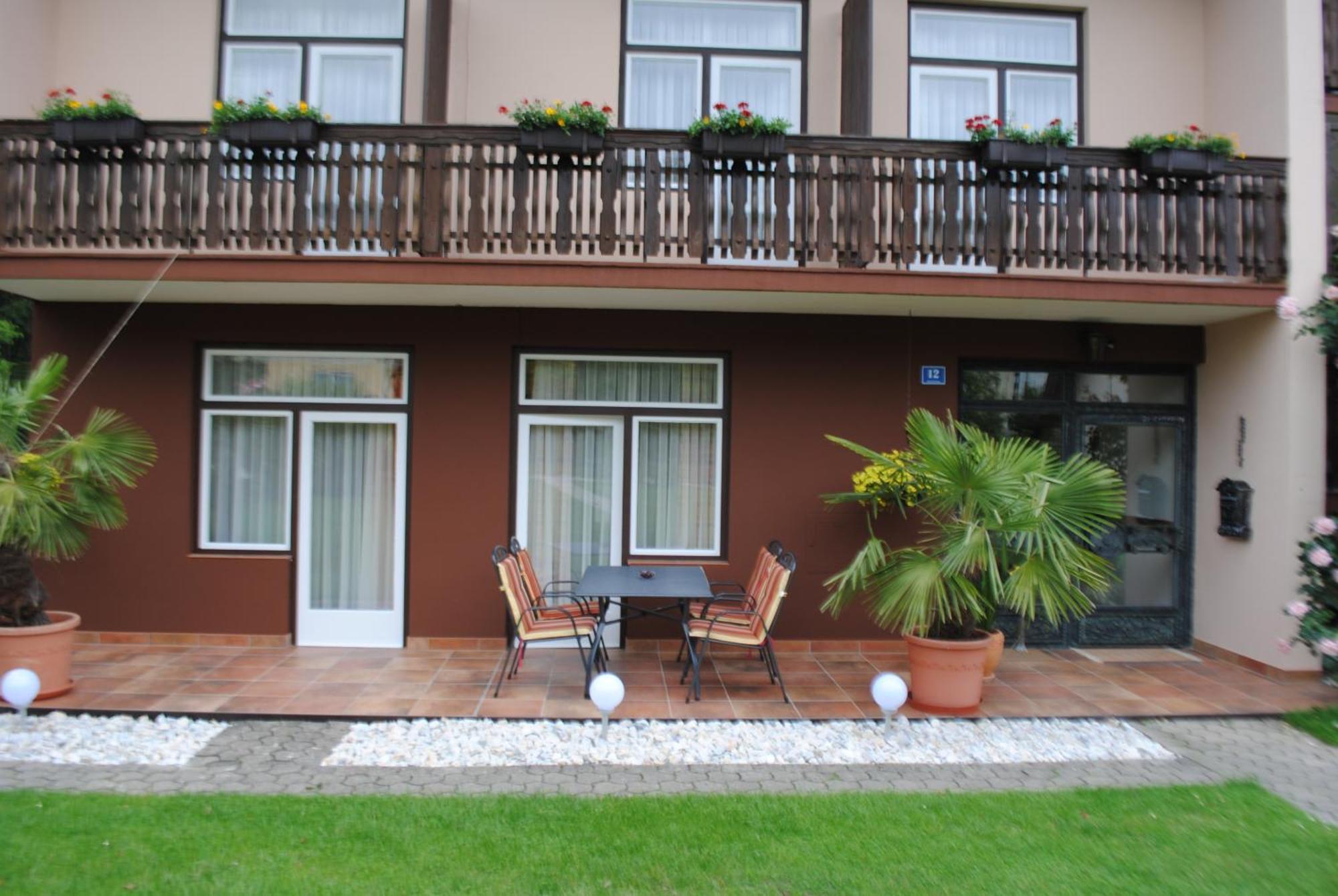 Ferienhaus Michor Latschach ober dem Faakersee Ngoại thất bức ảnh