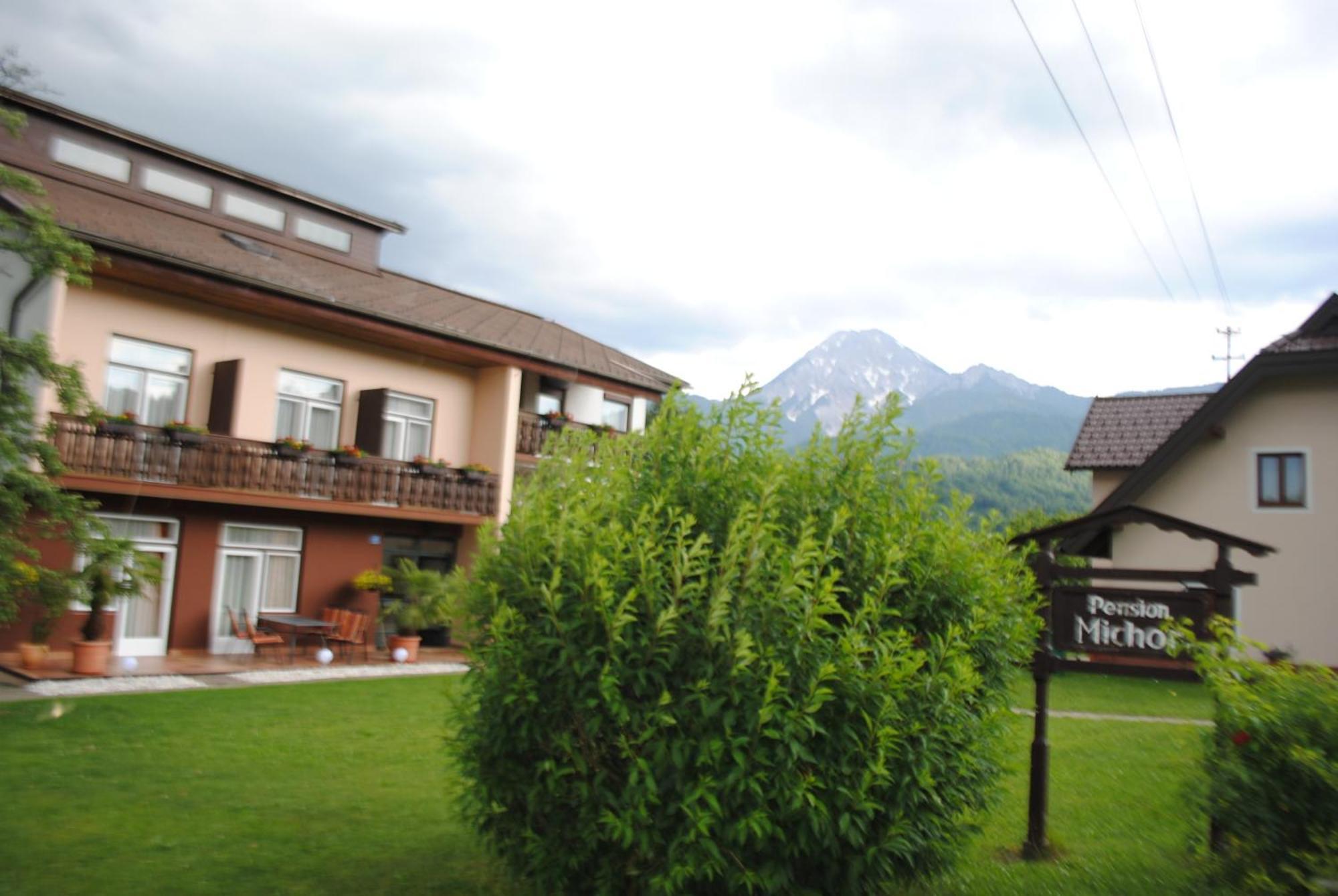 Ferienhaus Michor Latschach ober dem Faakersee Ngoại thất bức ảnh