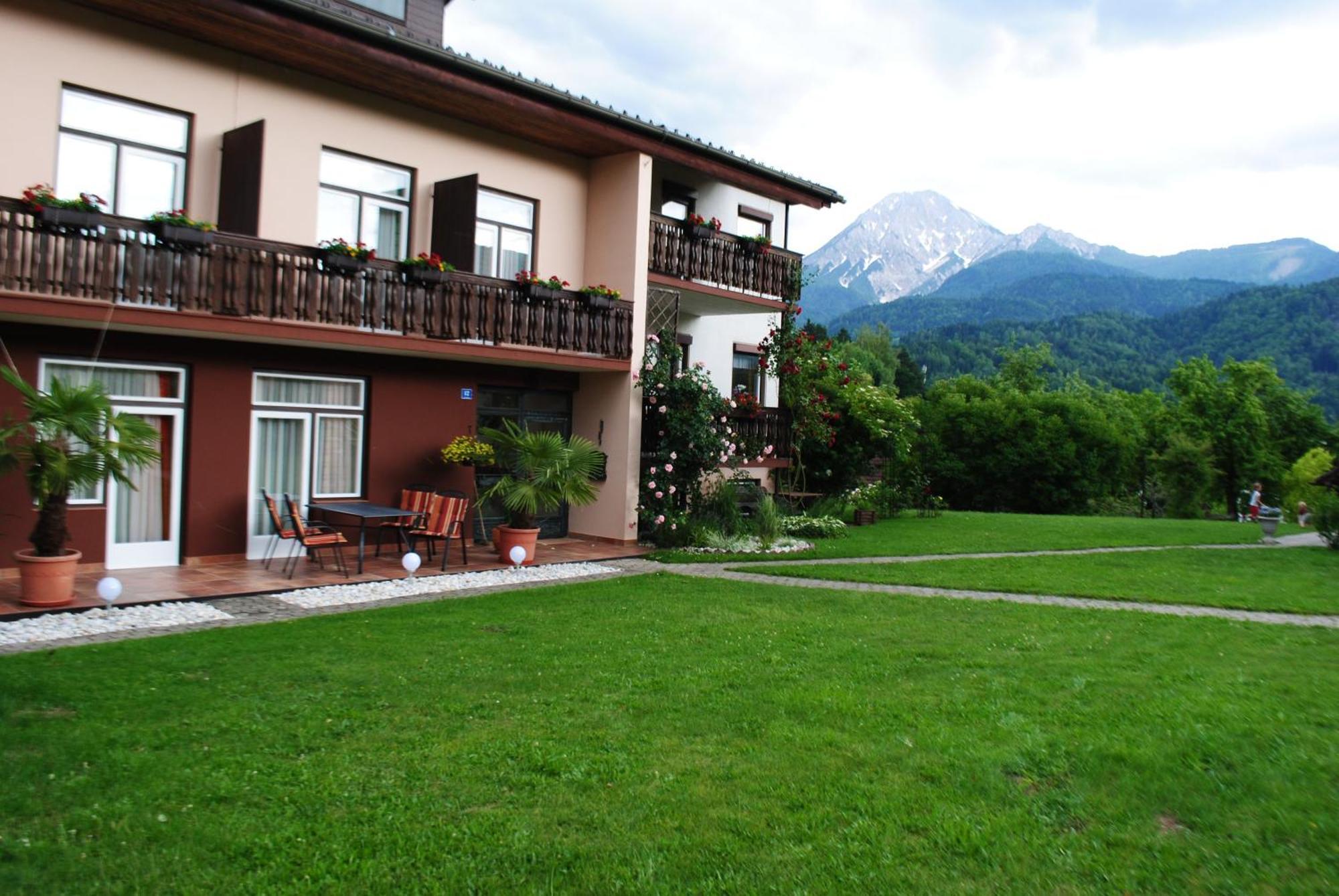 Ferienhaus Michor Latschach ober dem Faakersee Ngoại thất bức ảnh